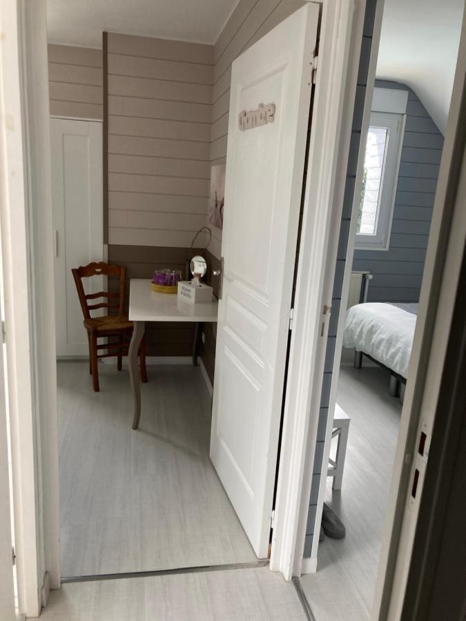 Maison Mama Neko Pontorson Exterior photo